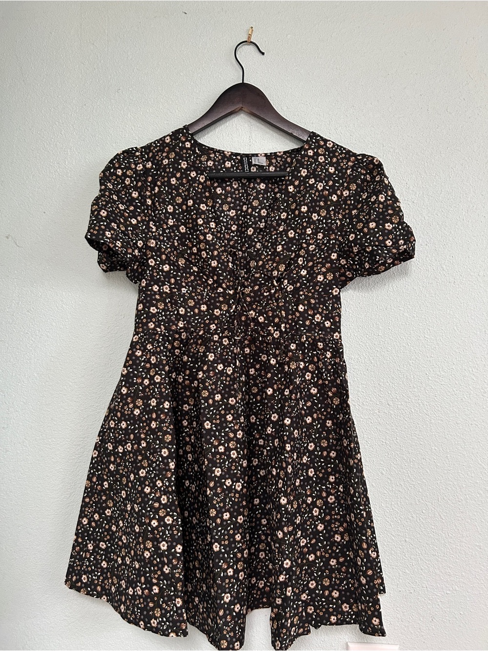 H&M DIVIDED Black Floral Mini Dress with Peach and Cream Blooms